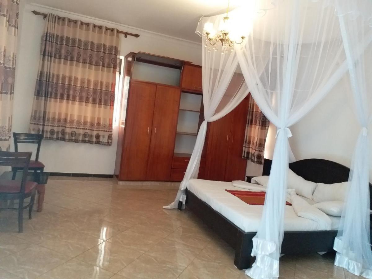 Acactus Hotel Kampala Ngoại thất bức ảnh
