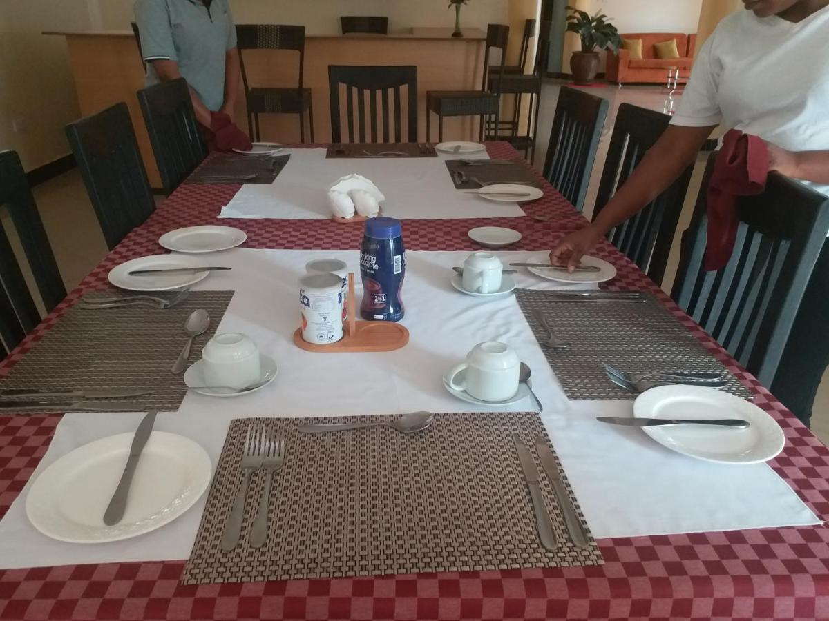 Acactus Hotel Kampala Ngoại thất bức ảnh