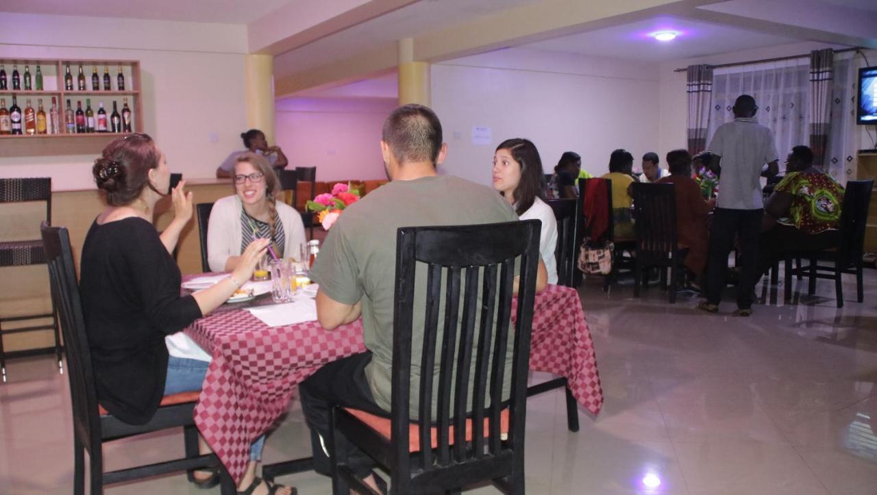 Acactus Hotel Kampala Ngoại thất bức ảnh